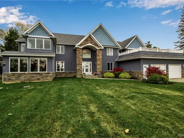 1505 W River Rd, Grand Island, NY 14072