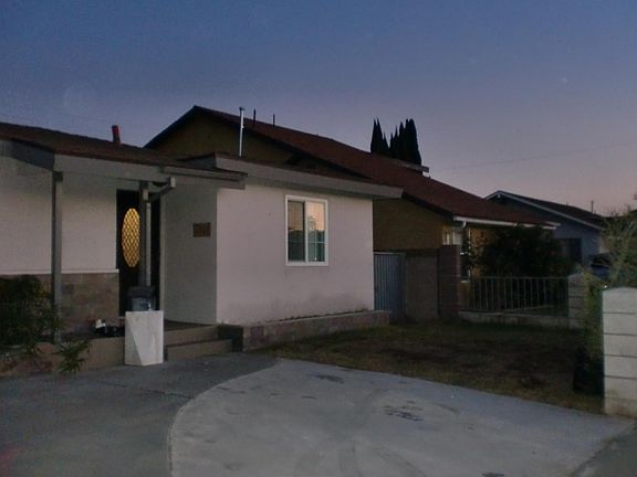 3rd image of 15532 Seaforth Ave