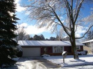 3470 Golf Dr, Green Bay, WI 54311