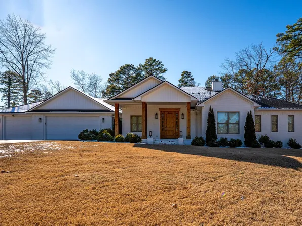 1406 Skyline Vista Ct, Russellville, AR 72802