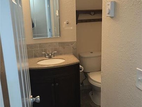 2nd image of 519 Salal St