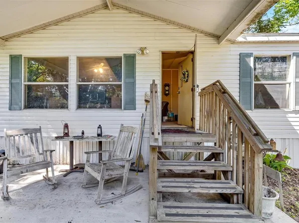 111 Price St, Palatka, FL 32177