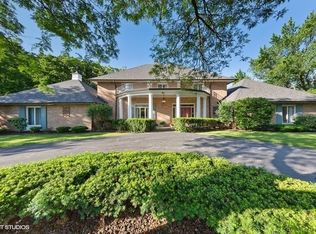 5 Berseem Ct, Oak Brook, IL 60523