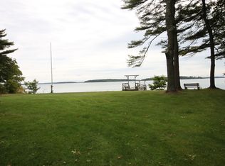 1 Overboard Ln, Freeport, ME 04032