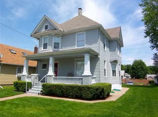 1527 Marquette St, Davenport, IA 52804
