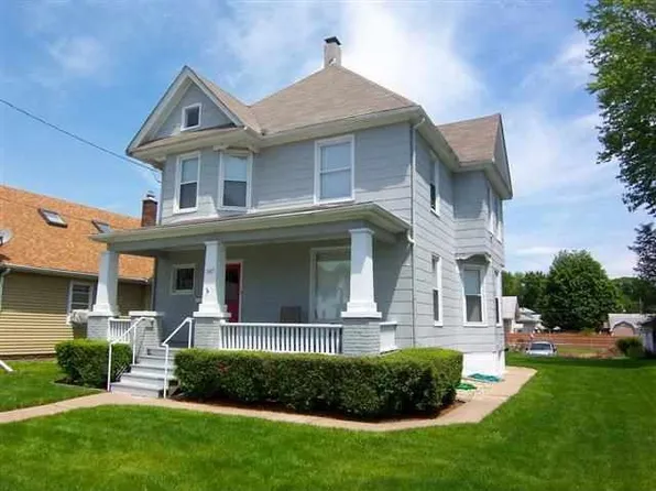 1527 Marquette St, Davenport, IA 52804