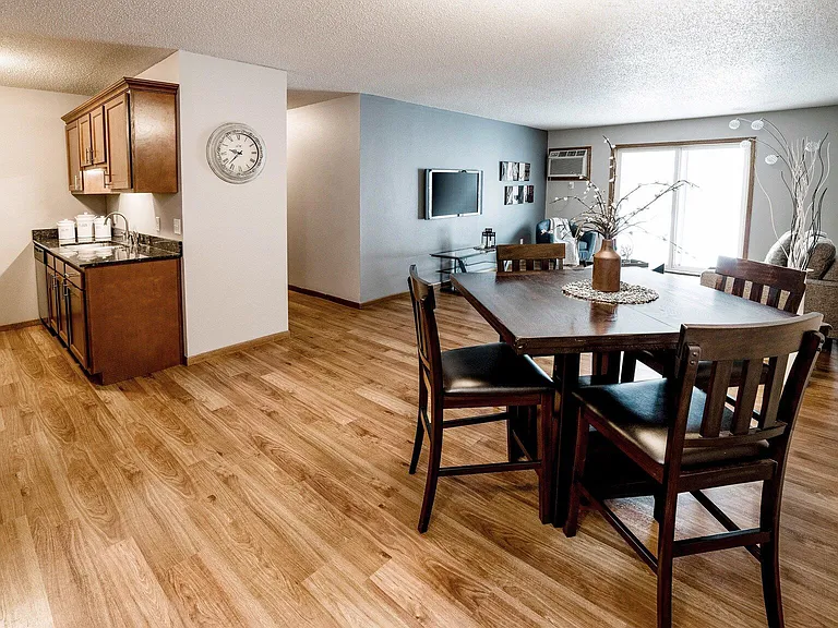 Legacy Pointe Apartments — Photo 6