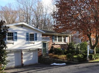 23 Black Birch Ln, Scarsdale, NY 10583