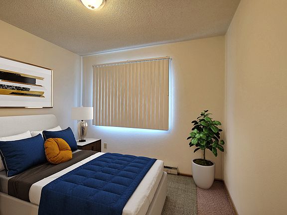 Fargo, ND Pacific South Apartments | Bedroom
