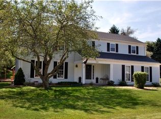 1365 N Fairview Ln, Rochester Hills, MI 48306