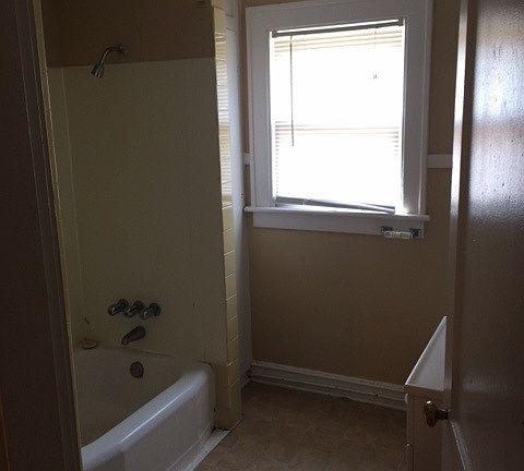 5th image of 263 Olentangy St