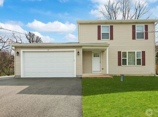 57 Hillcrest Ave, Fox Lake, IL 60020