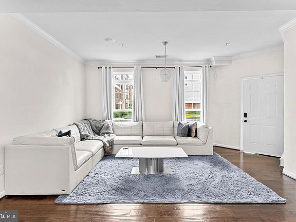 3rd image of 7510 Brunson Cir