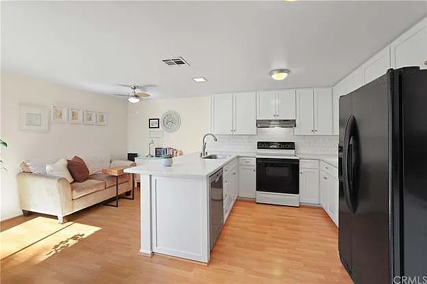 711 Church Pl #2 — Photo 101