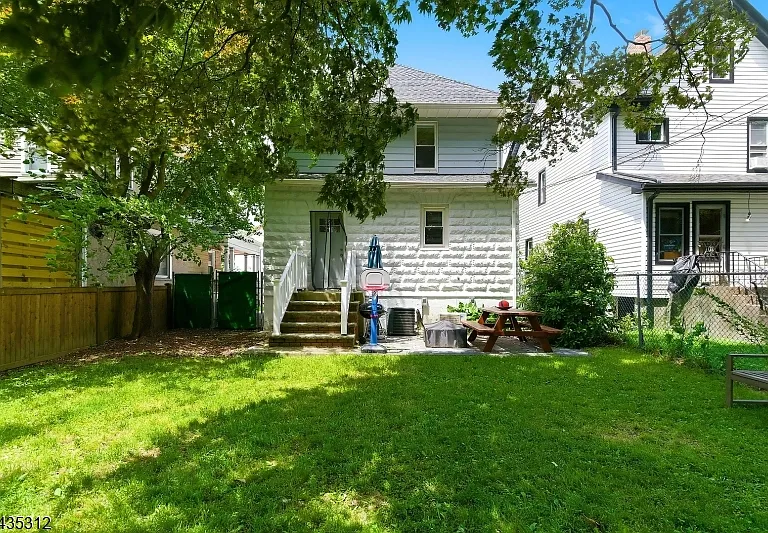 147 High St — Photo 24