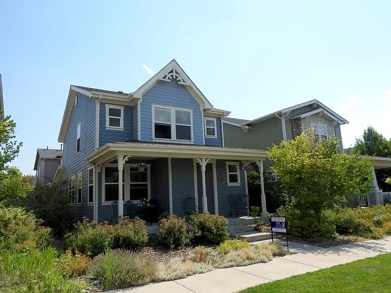 10028 E 28th Ave — Photo 2