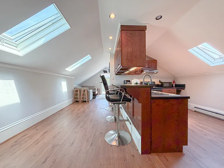 168 Danforth St #3 — Photo 17