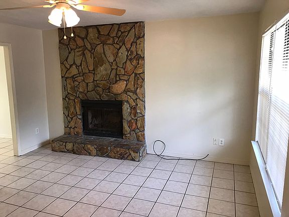 3rd image of 721 Tumbleweed Trl APT A