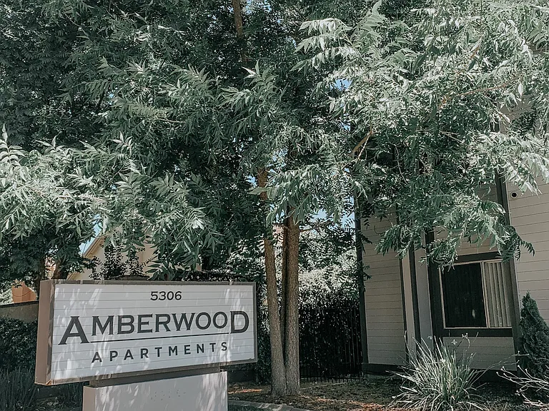 Amberwood Apartments — Photo 17