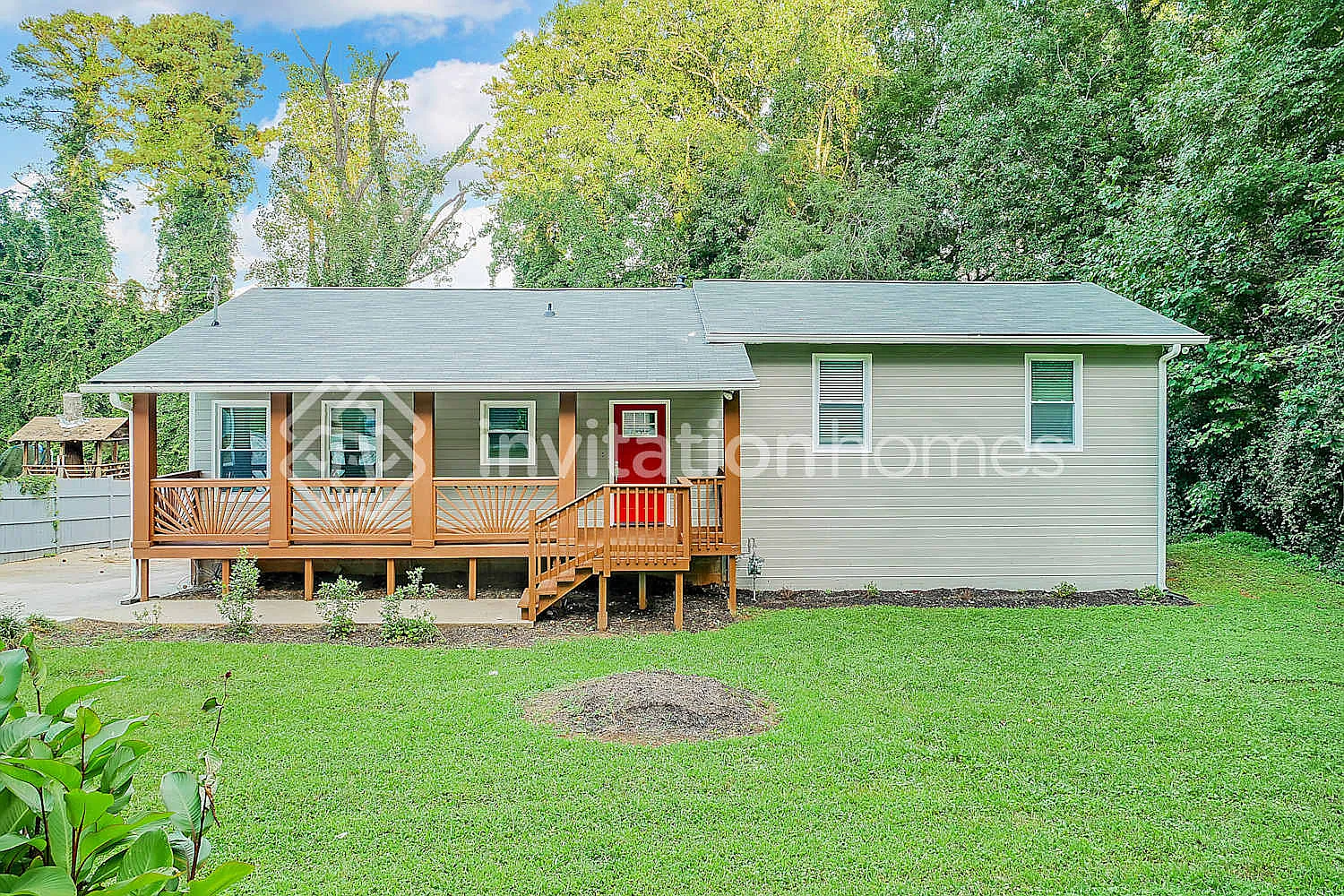 1804 Glenhaven Cir Decatur, GA 30035 — Photo 1