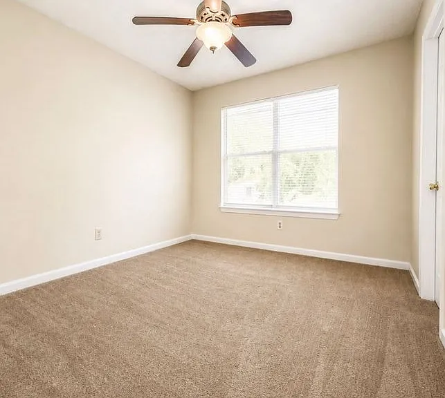 823 Tramore Dr — Photo 16