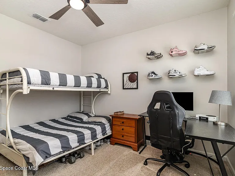 7389 Tourmaline Dr — Photo 18