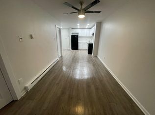 387 S Main St APT 2A, Williamstown, NJ 08094