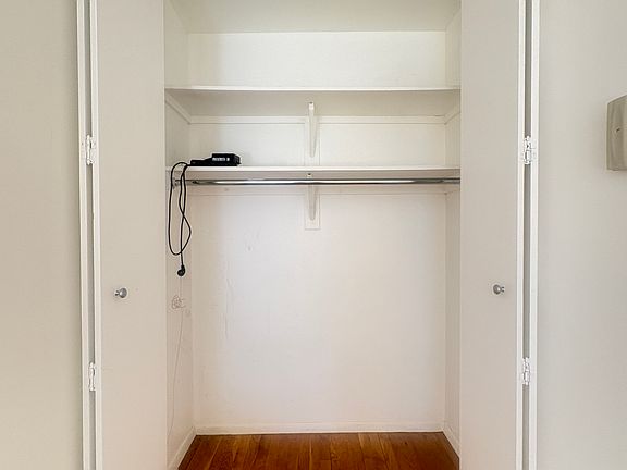 4th image of 447 W 45th St APT 6D