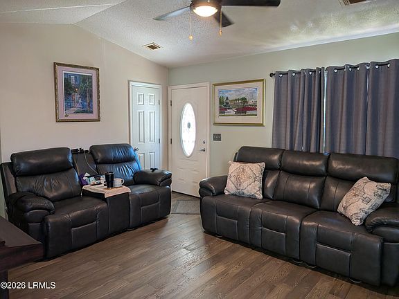 5th image of 70 Blacksmith Circle