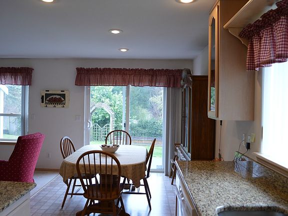 4th image of 21624 114th St E