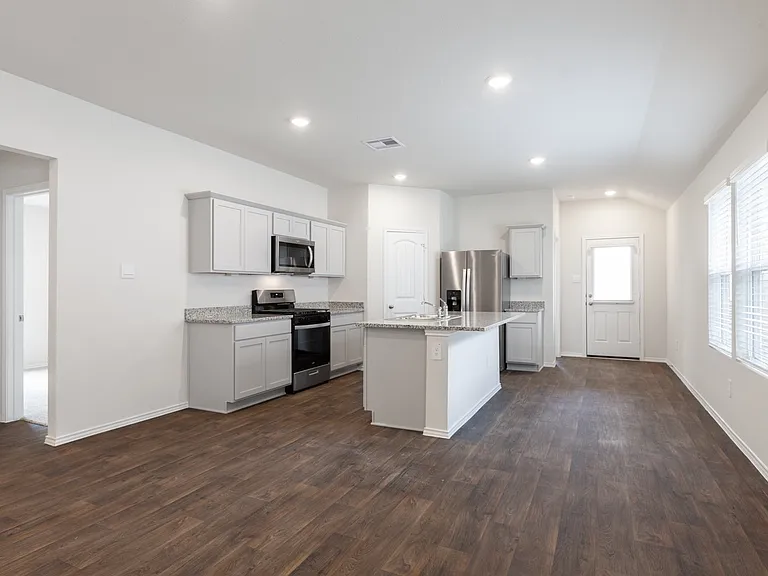 128 Granary Dr — Photo 8