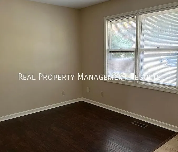 4002 Petes Ct #4002 — Photo 2