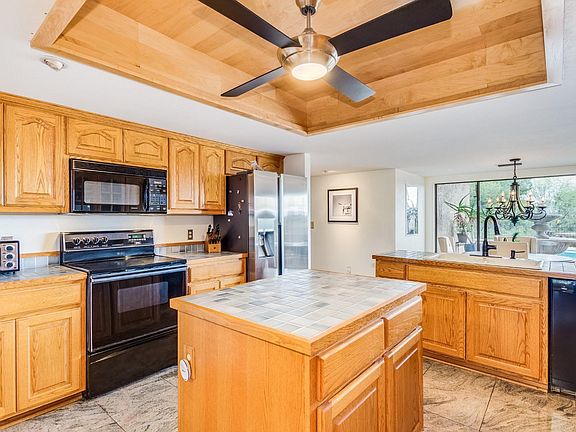 4th image of 120 W Wood Dr