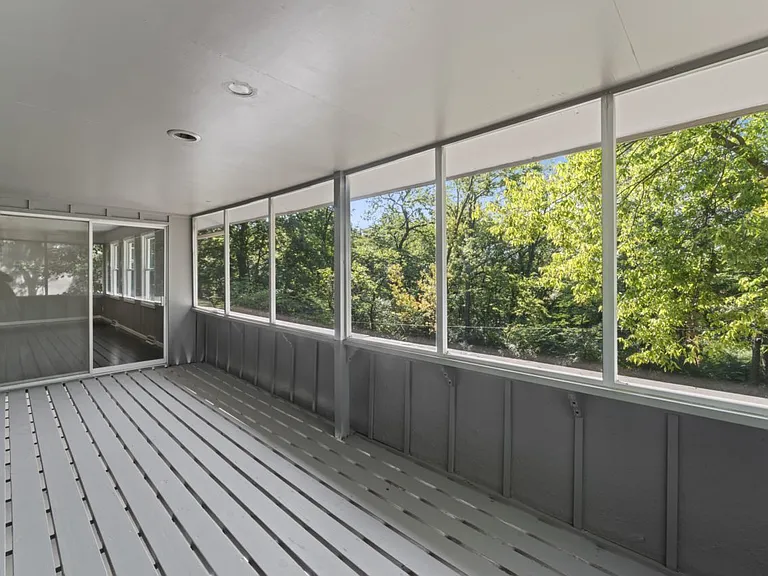 2209 E 125th St — Photo 35