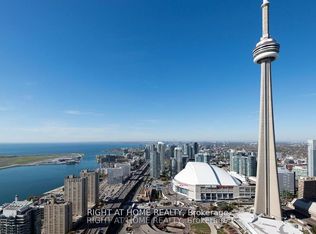 14 York St #5606, Toronto, ON M5J 0B1