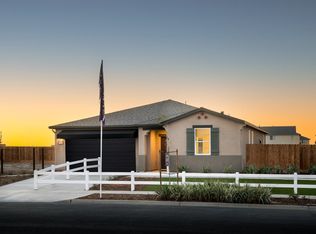 1452 S Polar Ave, Hanford, CA 93230