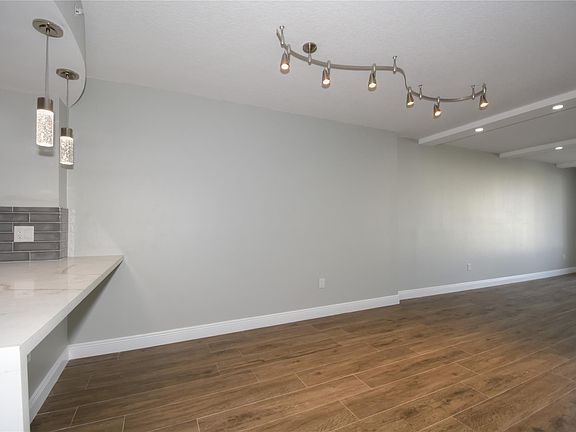 5th image of 2880 NE 14th Street Causeway #602