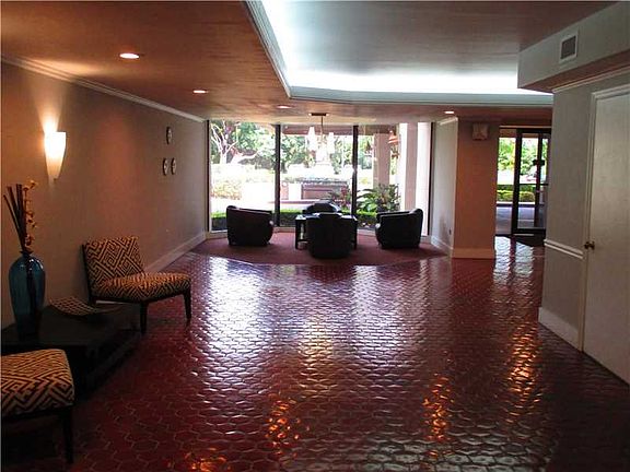 4th image of 9735 NW 52nd St APT 417