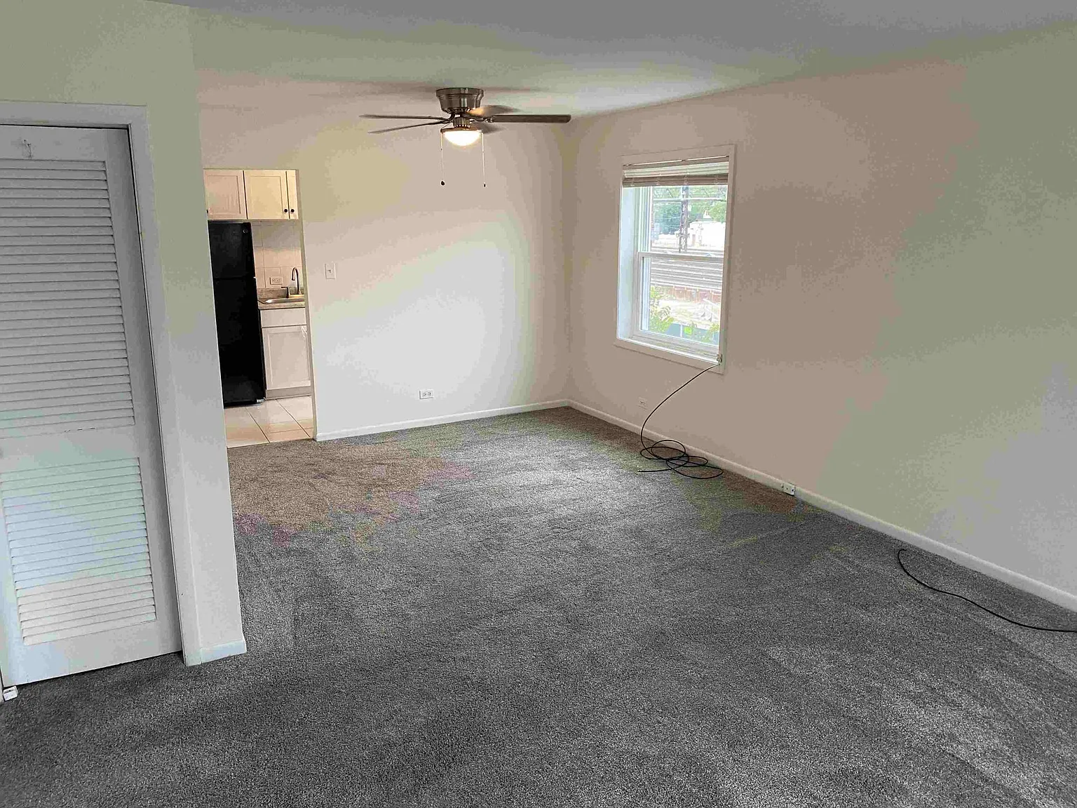 2 bed, 900 sqft, $1,600 — Photo 2