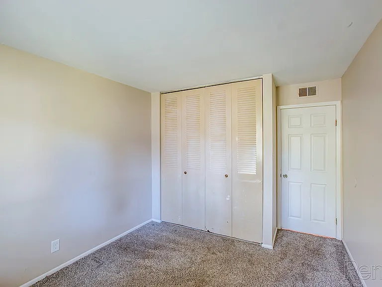 Ravine Woods Apartments — Photo 20