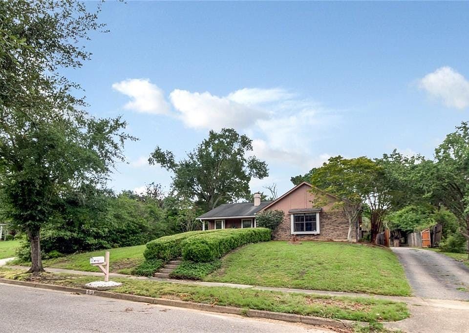 4 BR/ 2 BA, 1800 sq. ft of living space. Outdoor oasis in a sought after neighborhood.  This is where memories are made.