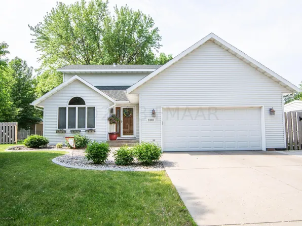 2808 38 1/2 Ave S, Fargo, ND 58104