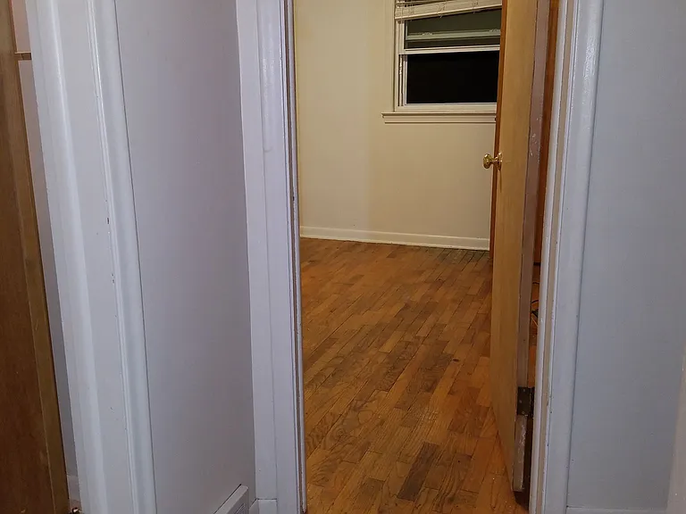 515 N Hagadorn Rd — Photo 6