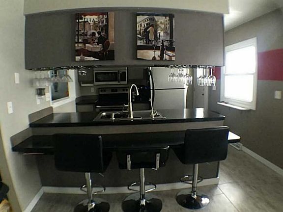 4th image of 1214 Cook Ave