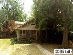 2nd image of 1401 Effingham Rd