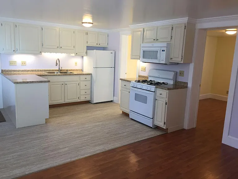 40 Chase St #2 — Photo 8