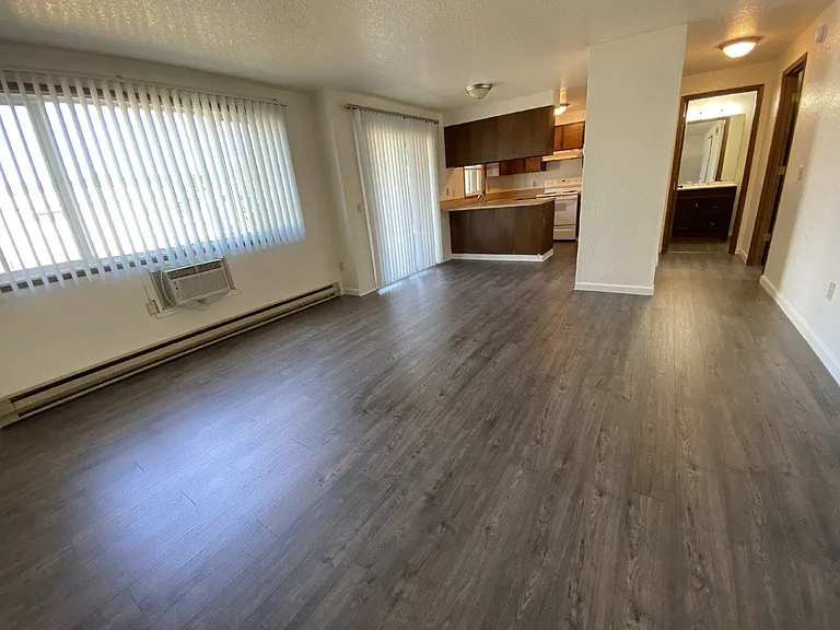 146 NE Atkinson Ct #22 — Photo 3