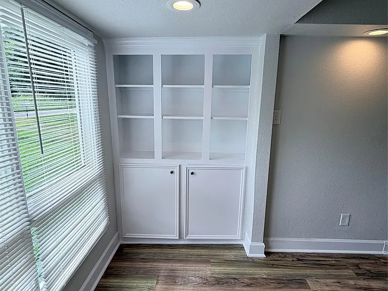 208 Preston St — Photo 8