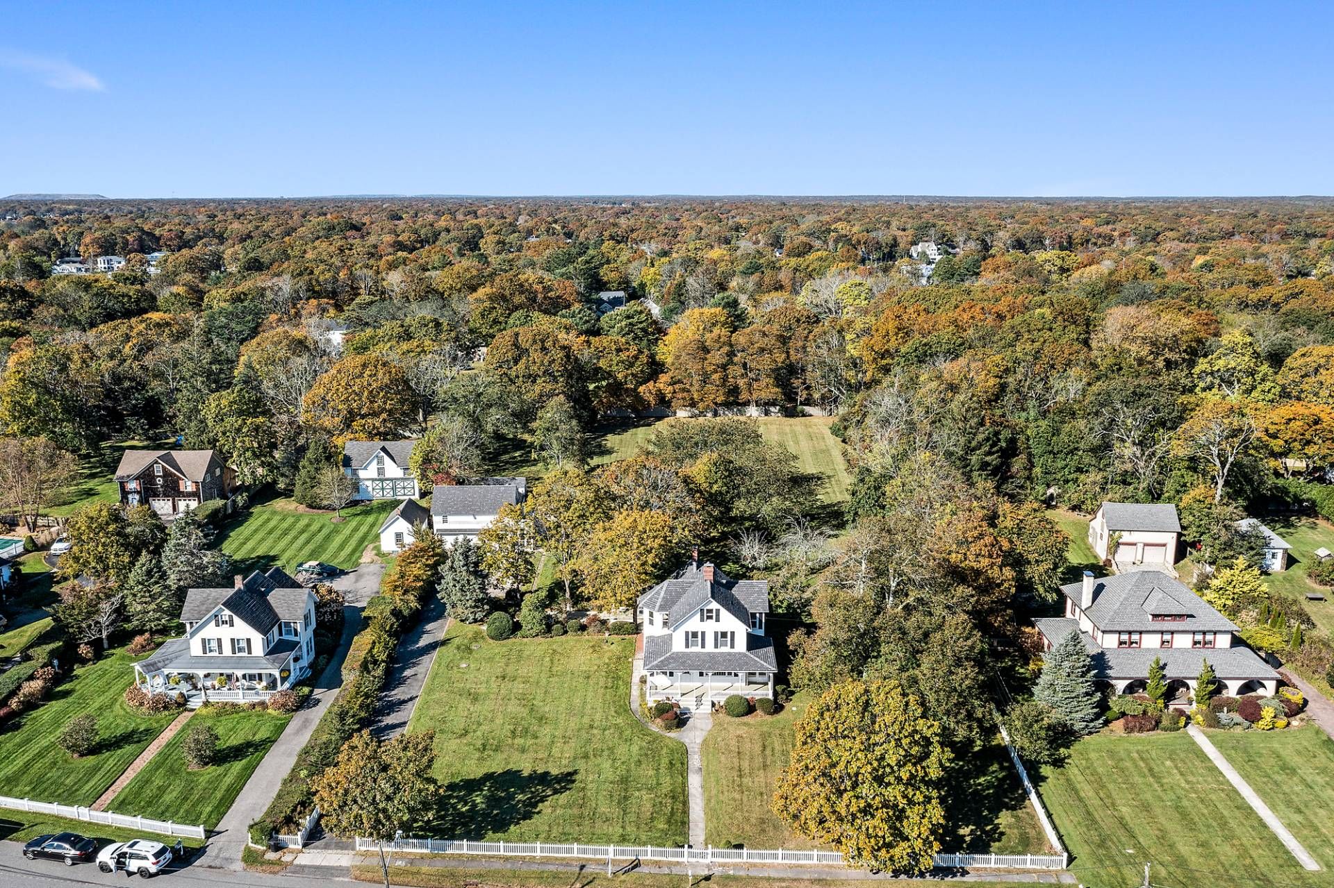 96 Lake Ave, Center Moriches, NY 11934 Out East