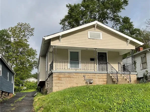 3624 Mersington Ave, Kansas City, MO 64128